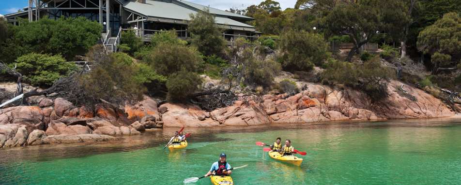 Kayaking - Freycinet Lodge 