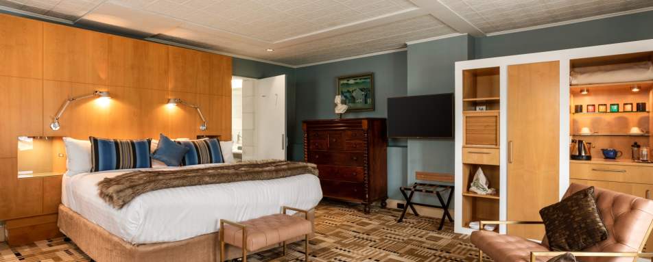 Bedroom - Islington Hotel 