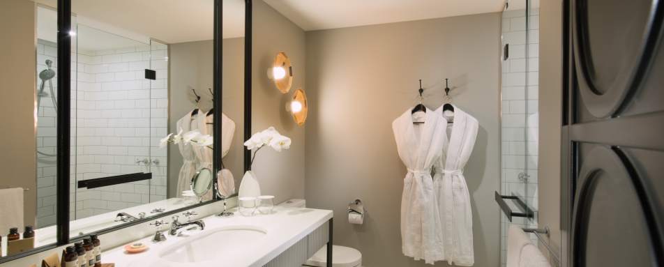 Bathroom - Mayfair Hotel Adelaide