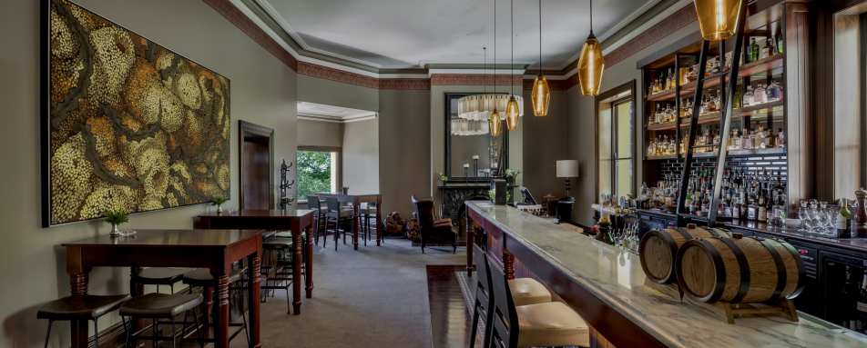 Arthur Waterhouse Bar - Mount Lofty House 