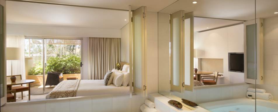 Deluxe Bathroom - Sails in the Desert 