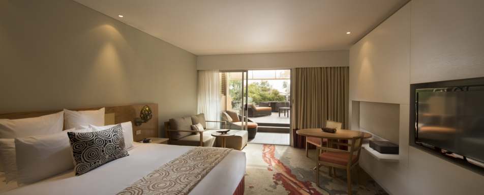 Terrace Room - Sails in the Desert 