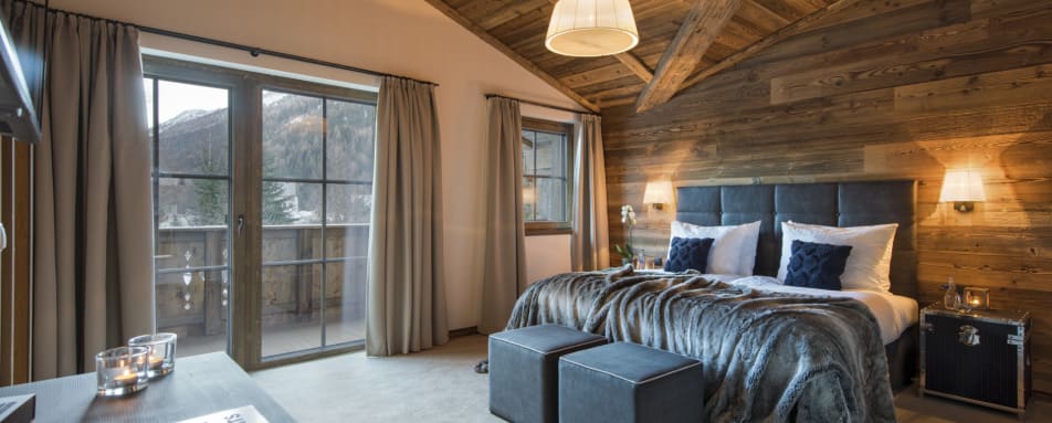 Bedroom with Balcony 