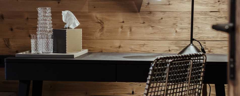 Desk - House Hannes Schneider