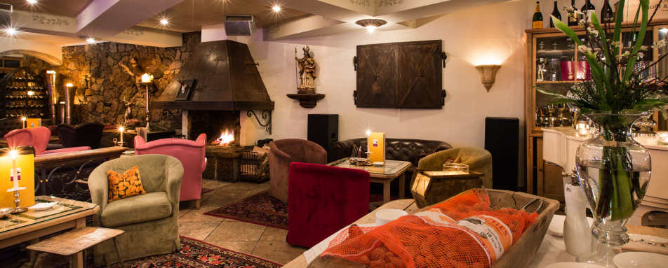 Bar - St Antoner Hof 