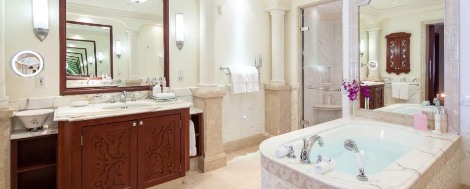 Dolphin Suite Bathroom - Sandy Lane