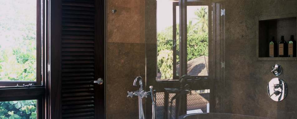 Bathroom Suite - The Sandpiper