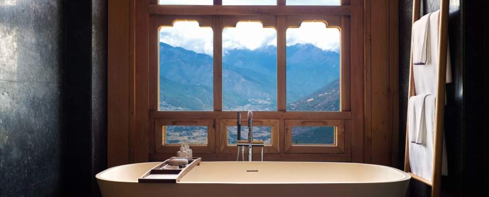 Lodge Suite Bathroom