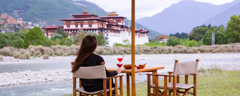 Sundowners - Six Senses Punakha 