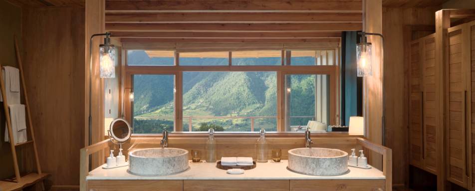 Lodge Suite Bathroom - Six Senses Punakha 