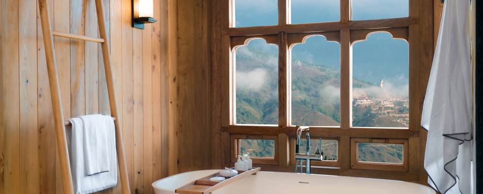 Lodge Suite Bathroom