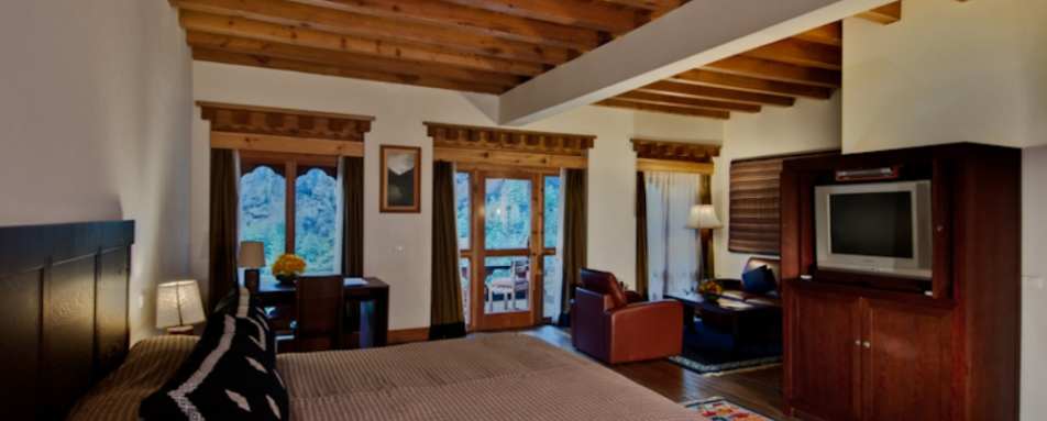 Junior Suite - Zhiwa Ling