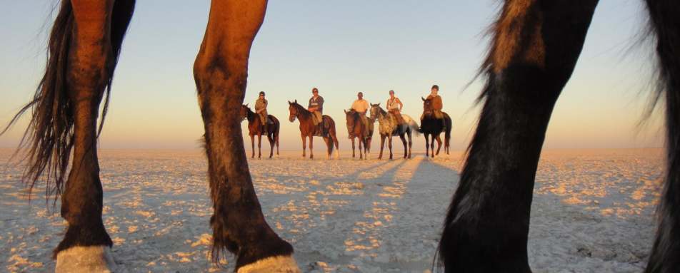 Riding in the Makgadikgadi pans - The Delta and Salt Pans
