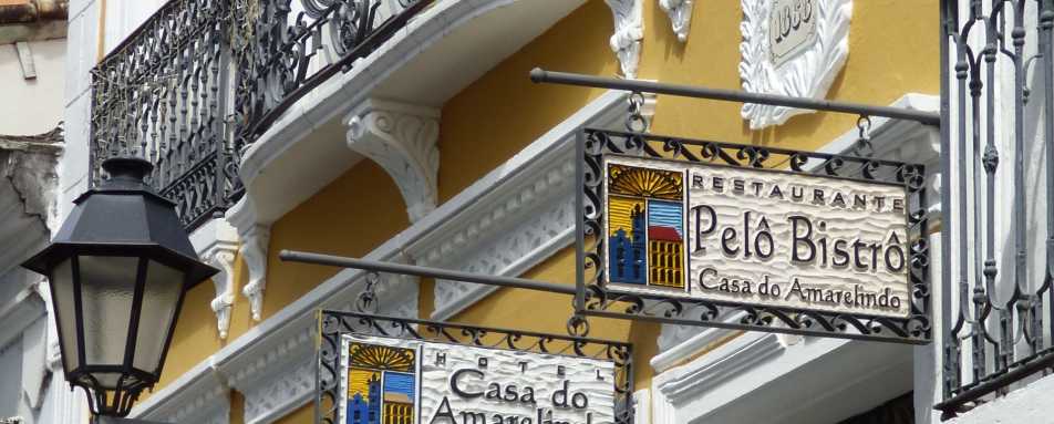 Facade - Casa do Amarelindo
