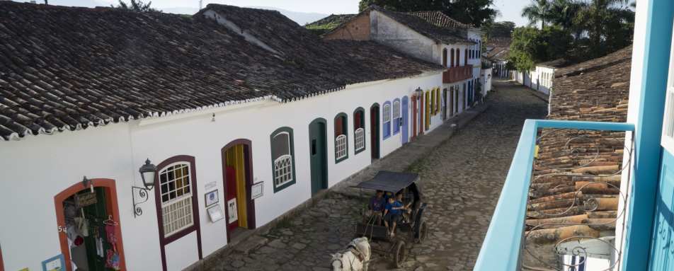 Paraty colonial streets - Casa Turquesa