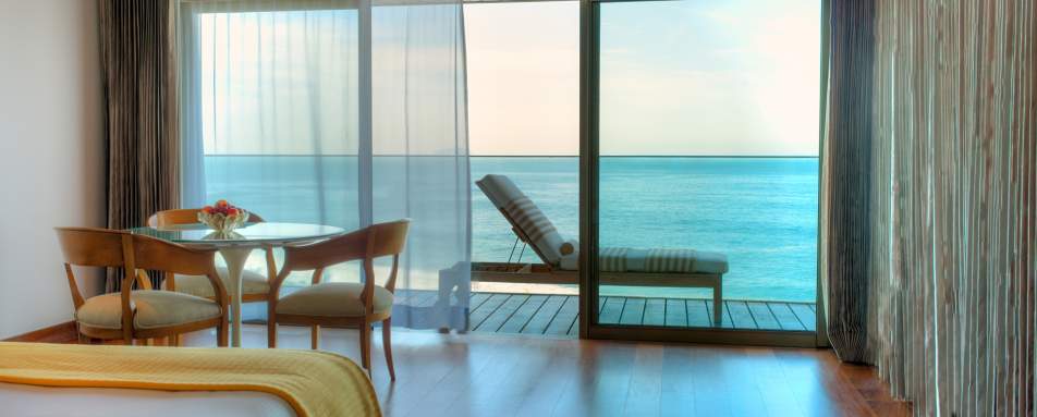 Ocean front Suite 