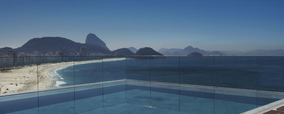 Pool - Miramar by Windsor