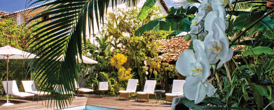 Pool and garden - Pousada do Ouro