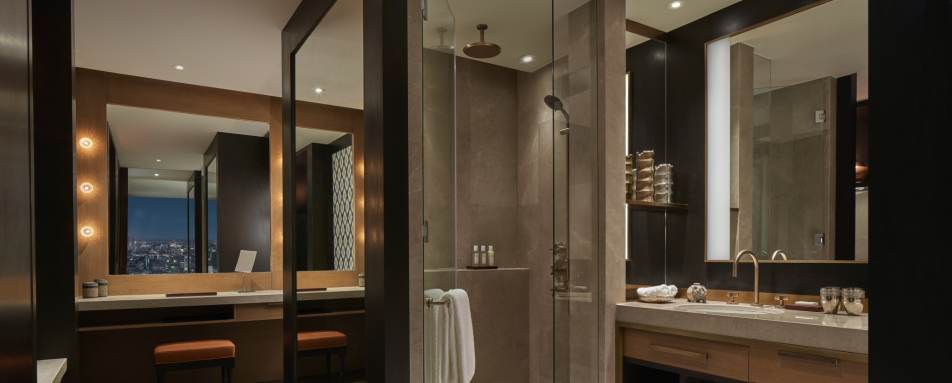 Manor Suite Bathroom - Rosewood Phonm Penh