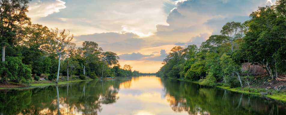 Sunset Cocktails at Angkor Thom