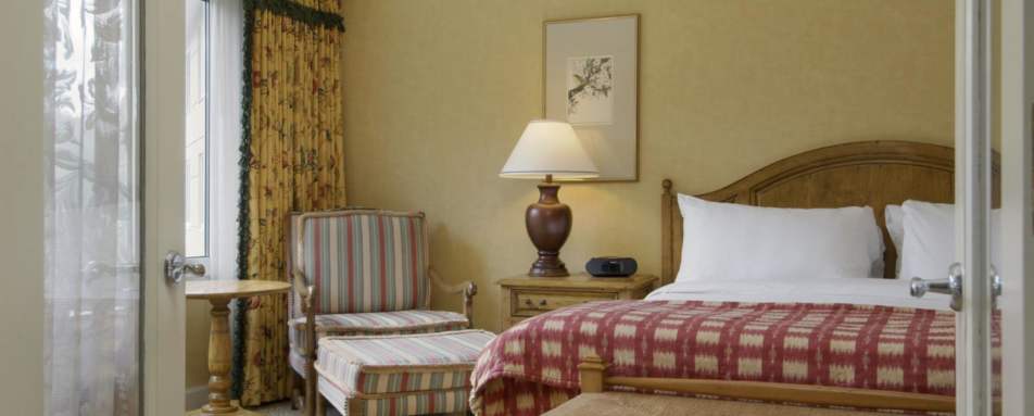 One Bedroom Suite - Fairmont Chateau Whistler 