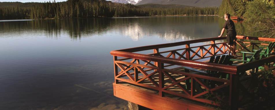Sundeck on the lake - Fairmont Jasper Park Lodge
