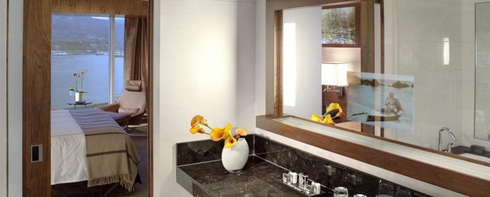 Fairmont Gold Bathroom 