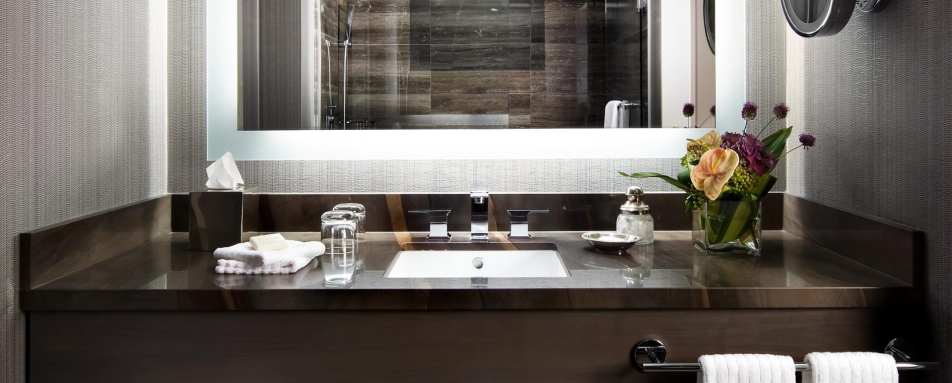 Fairmont Gold Bathroom 