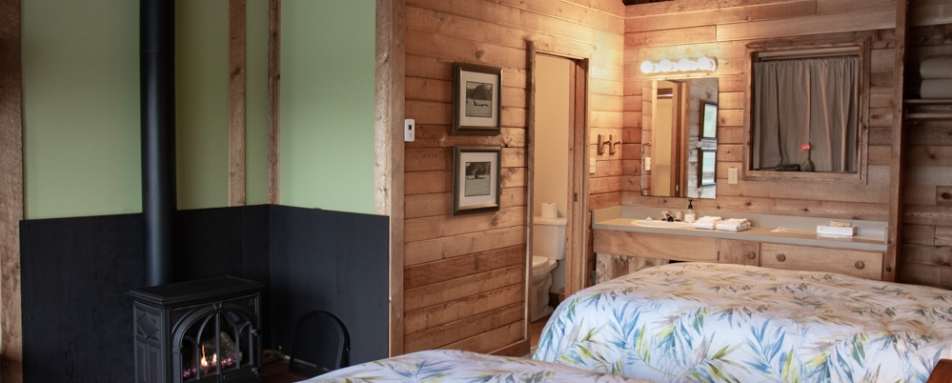 Guest Room - Farewell Harbour Lodge 