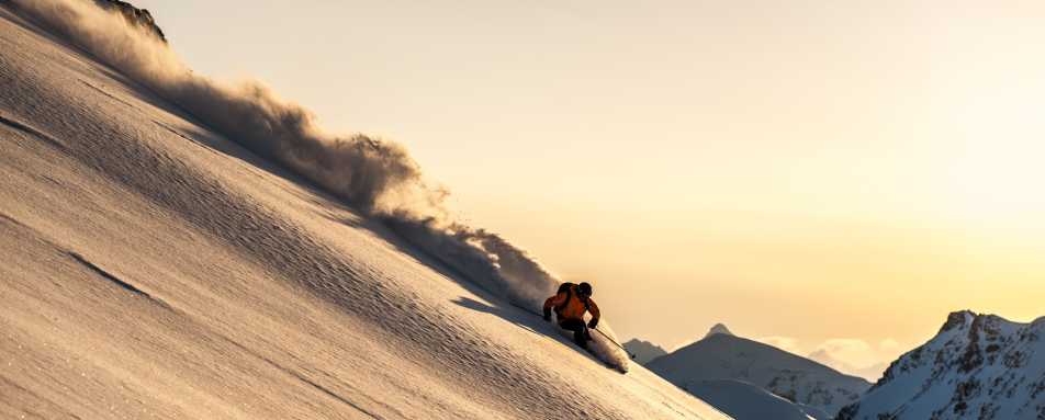 Last Frontier Heliskiing 