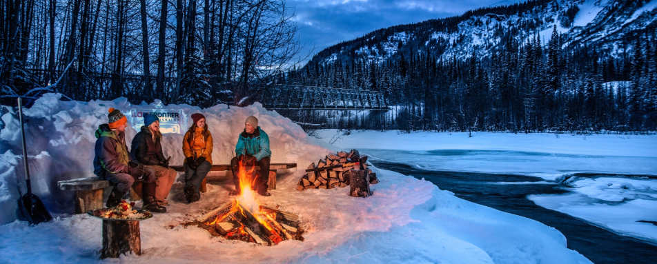 Bell 2 Lodge - Last Frontier Heliskiing 