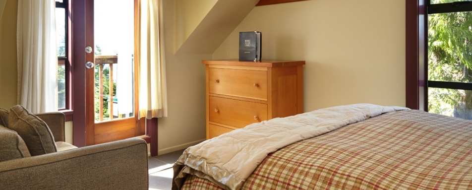 Guestroom - Middle Beach Lodge