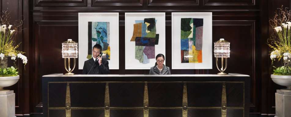 Front Desk - Rosewood Hotel Georgia 