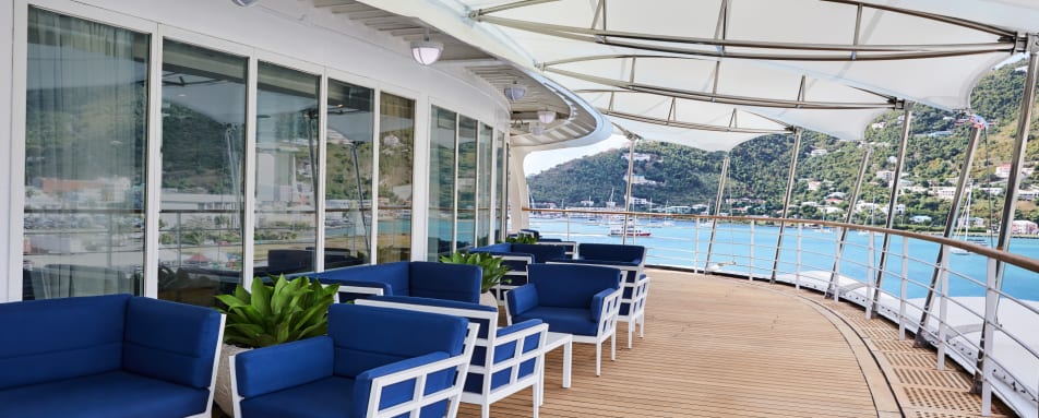 PanoramaLoungeOutside 