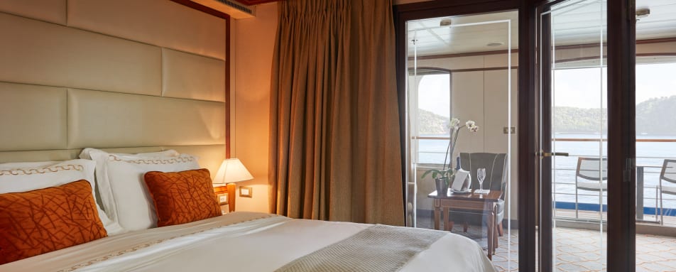 SilverSeaWhisperMedallionSuiteFortLauderdale 