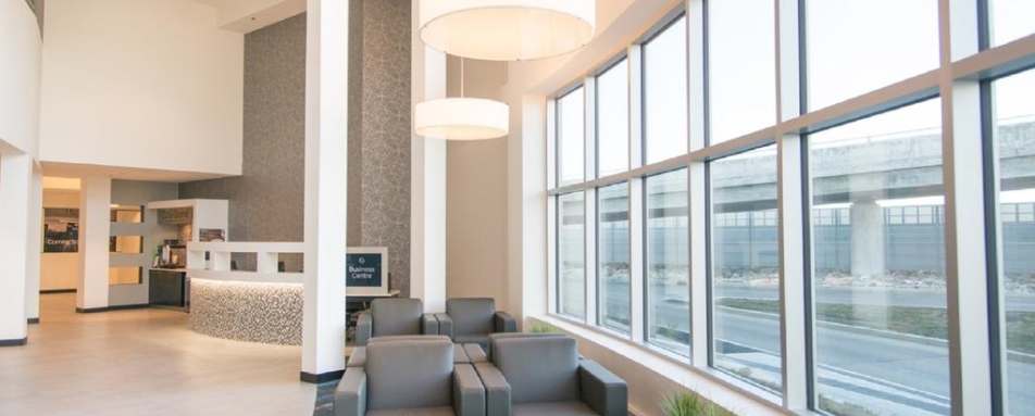 Lobby - The Grand Winnipeg Airport Hotel