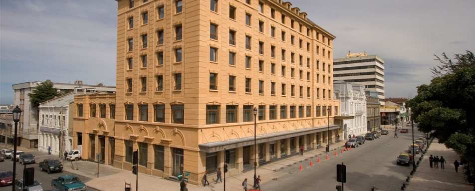 Hotel facade - Cabo de Hornos Hotel