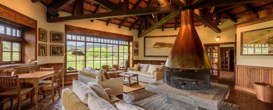 Seating Area - The Lodge at Valle Chacabuco