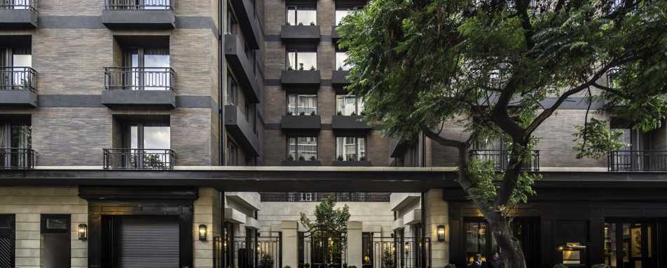 Main entrance - Singular Santiago