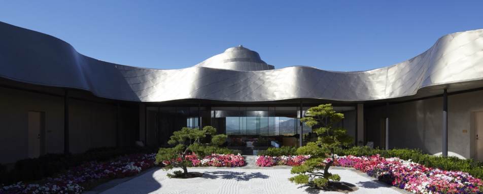 Courtyard - Vina Vik