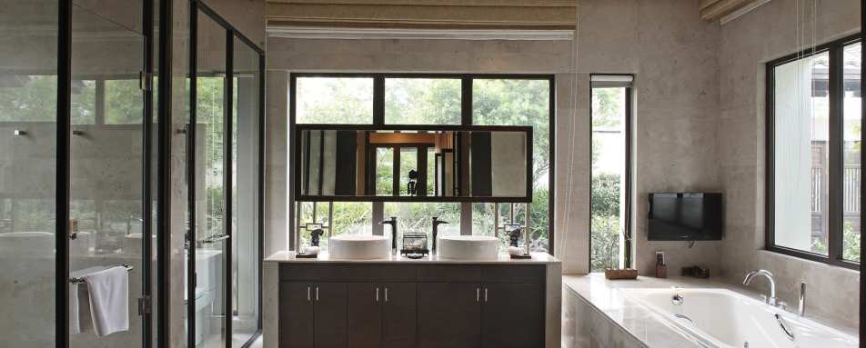 Bathroom Palace in the Winds Villa