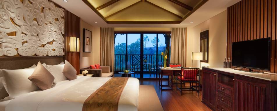 Deluxe Lake View Room