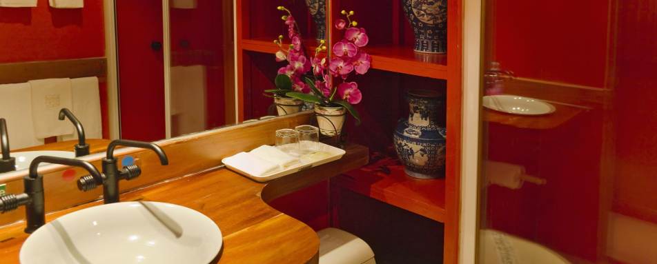 Bathroom  - Li An Lodge 