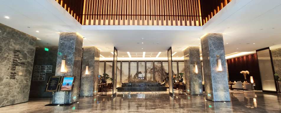 Nuojin Hotel Reception  