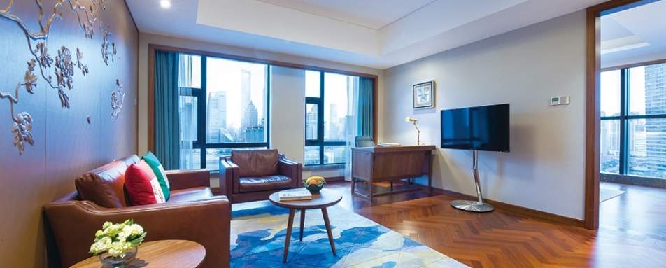 Sunrise on the Bund - Suite 