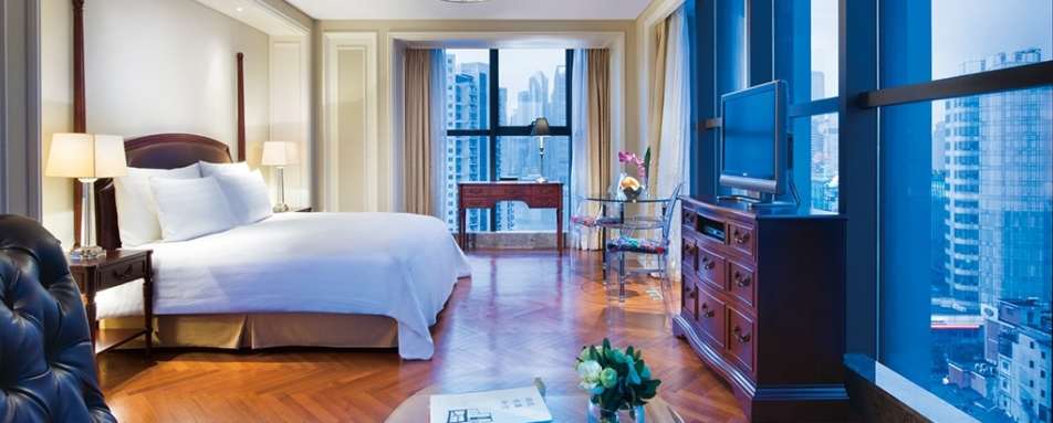 Sunrise on the Bund - City Views from Bedroom 