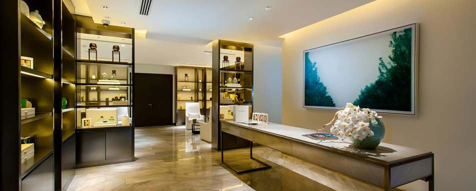 Spa Reception  - Waldorf Astoria Beijing