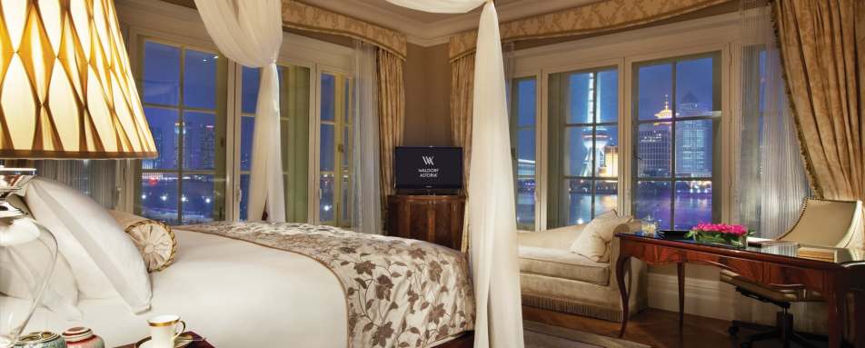 Waldorf Deluxe River Suite - Waldorf Astoria Shanghai