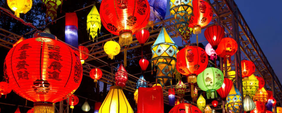 Lanterns in Hong Kong - A Honeymoon to China 