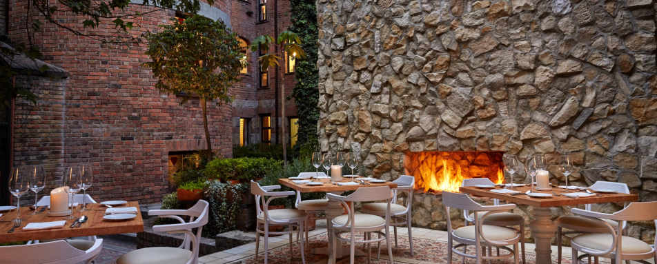 Outdoor dining - Four Seasons Hotel Casa Medina Bogota 